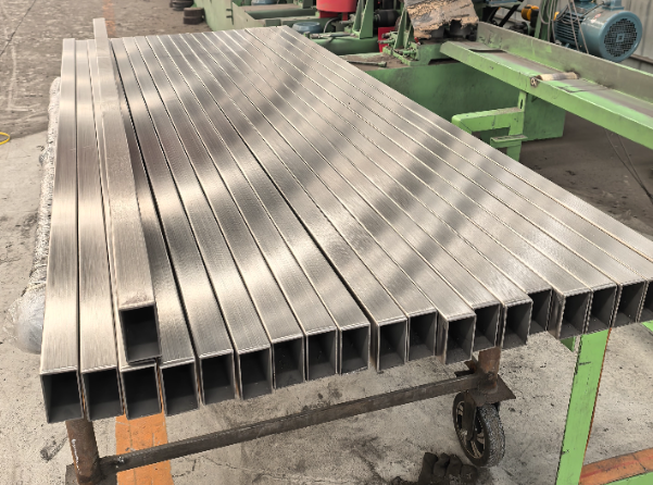 六安建筑工程行业用不锈钢无缝钢管